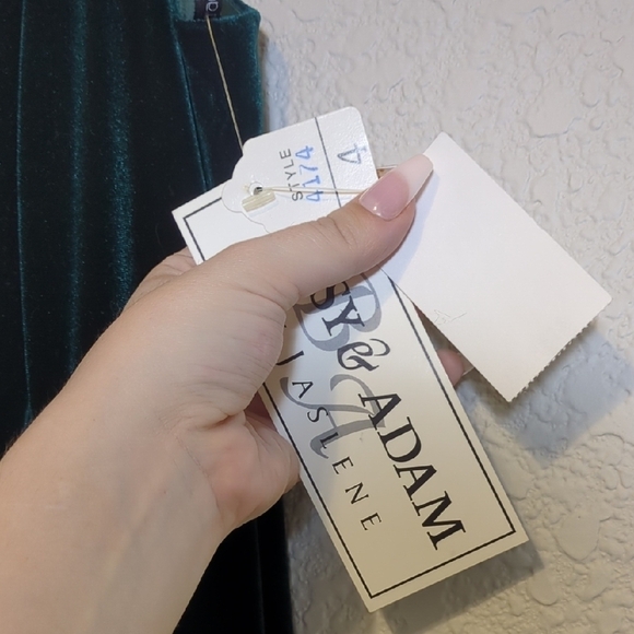 Betsy & Adam by Jaslene green velvet sleeveless square neck maxi dress - Picture 4 of 11